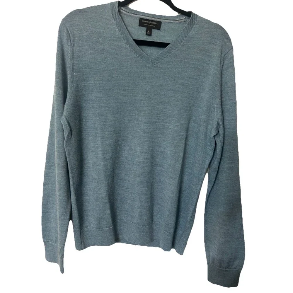Banana Republic Men L Merino Wool Knit Sweater Blue V Neck Pullover Long Sleeve